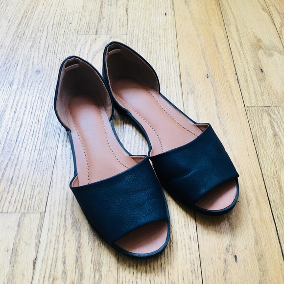 Sandals - Picture 3 of 3